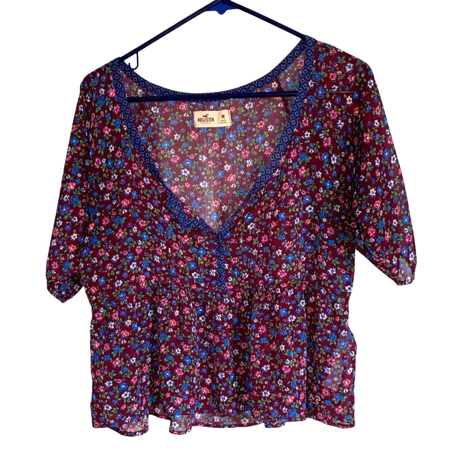 Hollister Blue and Red Floral Blouse MEDIUM