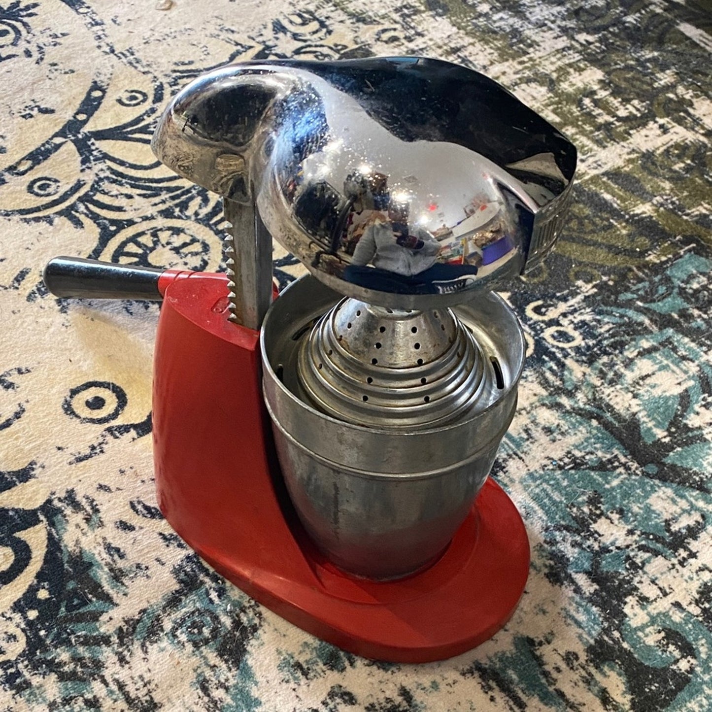 Silver and Red Manual Juicer