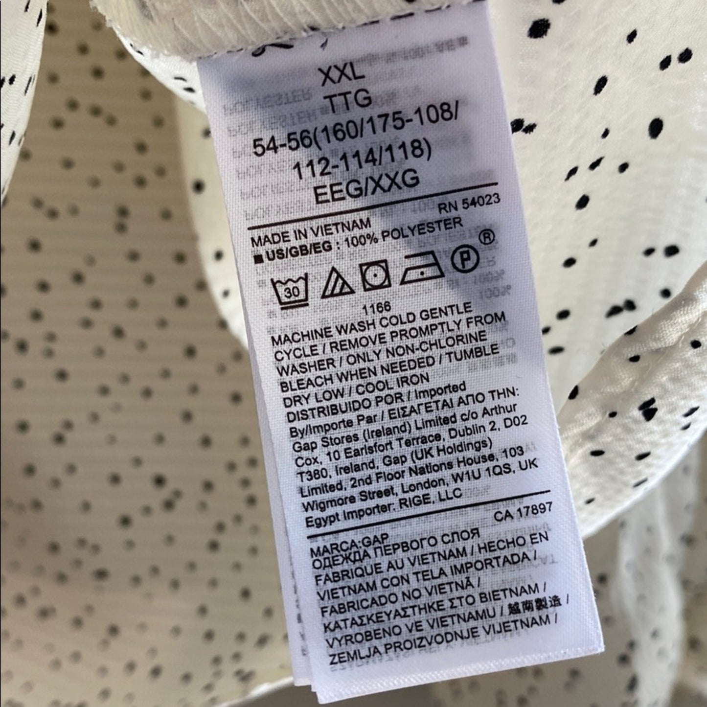 GAP Cream Blouse Relaxed Long Sleeve V-Neck