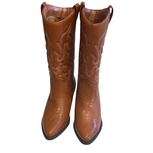Soda Brown Heeled Boots Classic Western Style Size 5.5