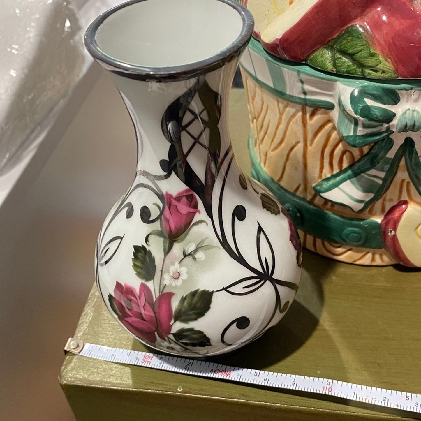 Elegant Floral Vase with Red and Green Accents Bohemia Bone China