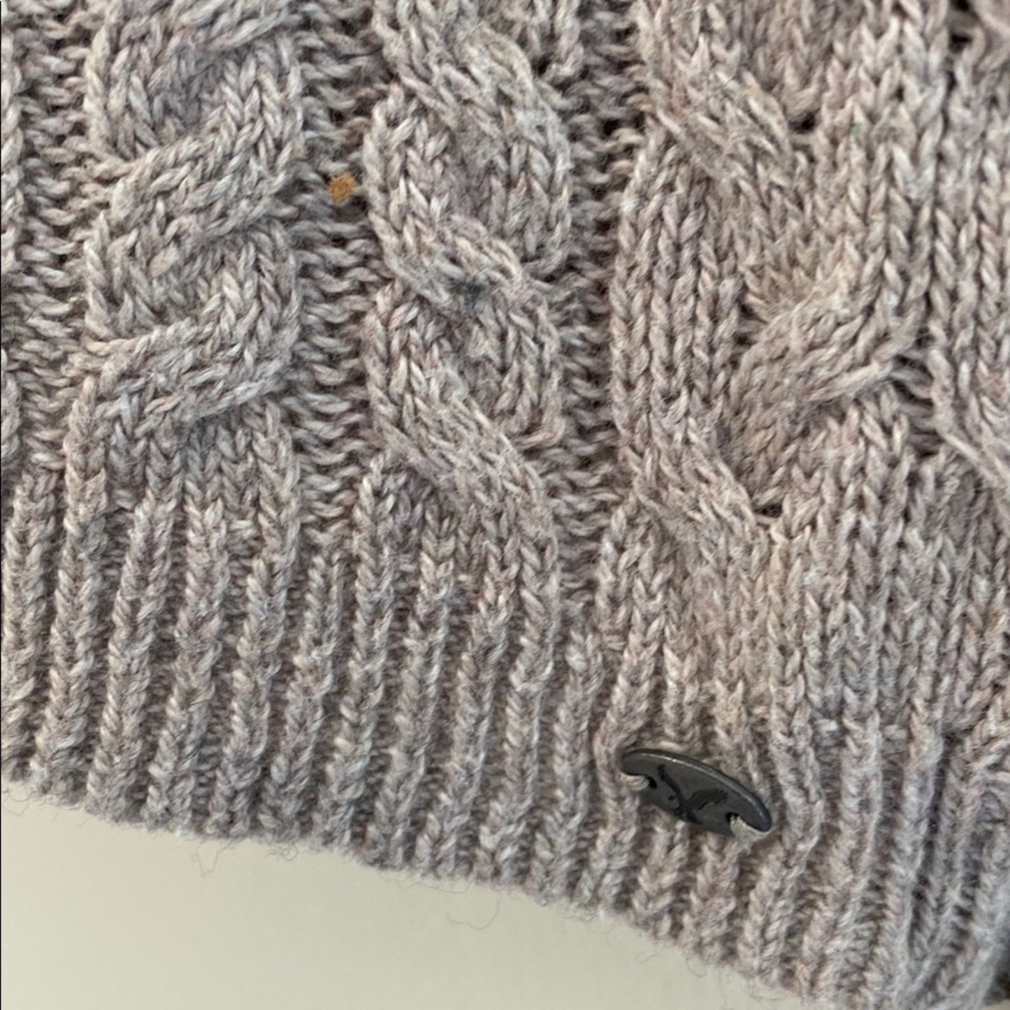 American Eagle Outfitters Tan Cream Crew Neck Sweater Medum