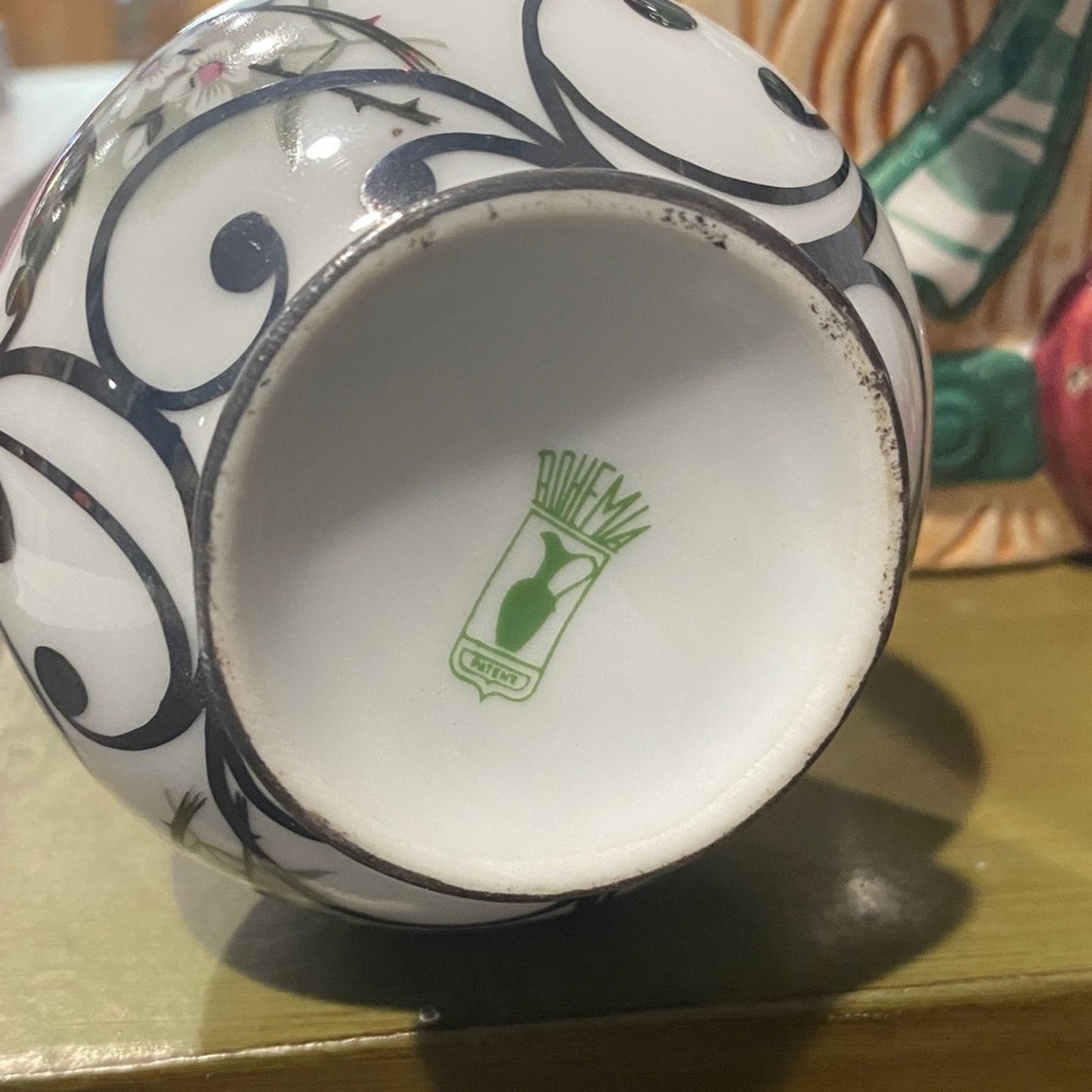 Elegant Floral Vase with Red and Green Accents Bohemia Bone China