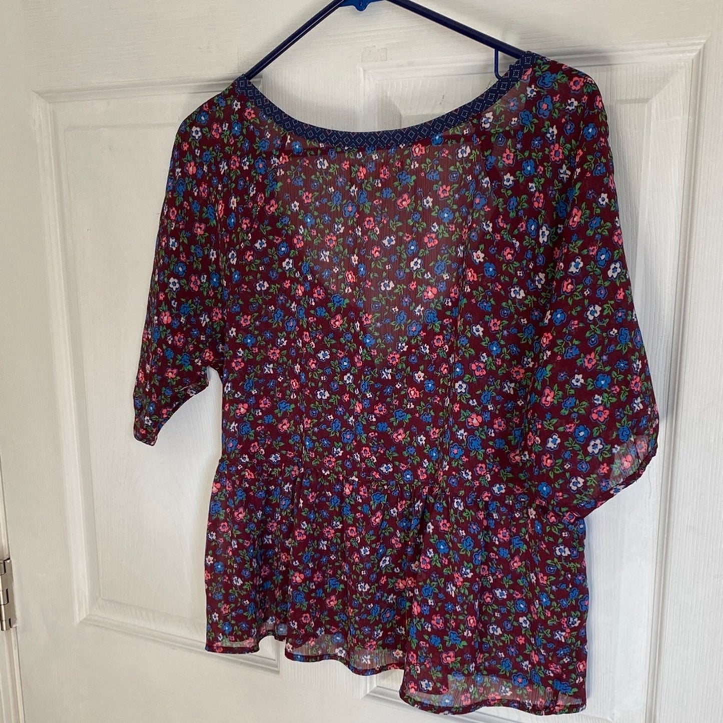 Hollister Blue and Red Floral Blouse MEDIUM
